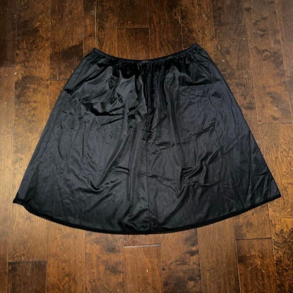 Vanity-fair Women's Black Dress